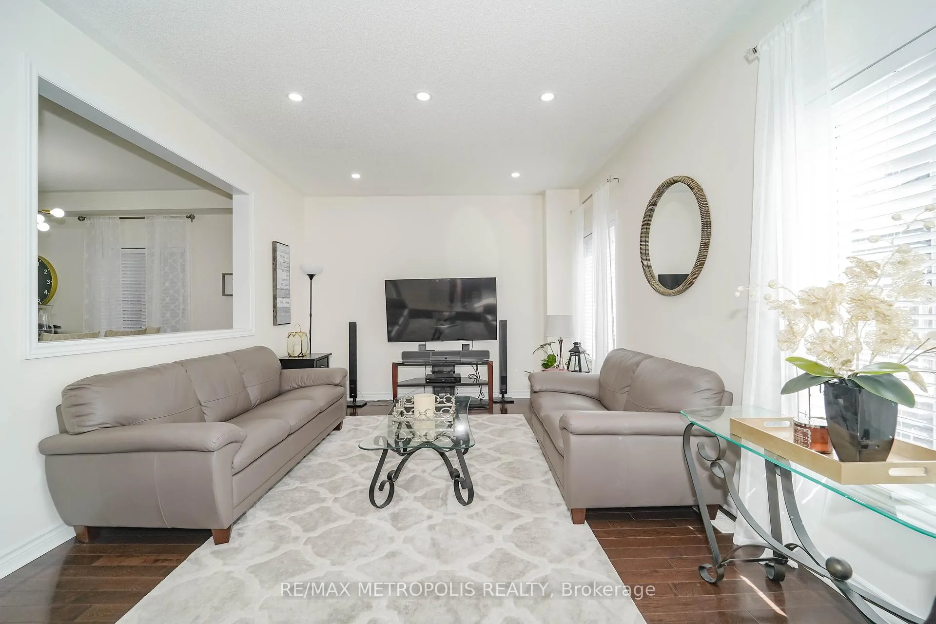 Photo 17 of 82 Mcroberts Crescent, Clarington, Courtice — HOMEH