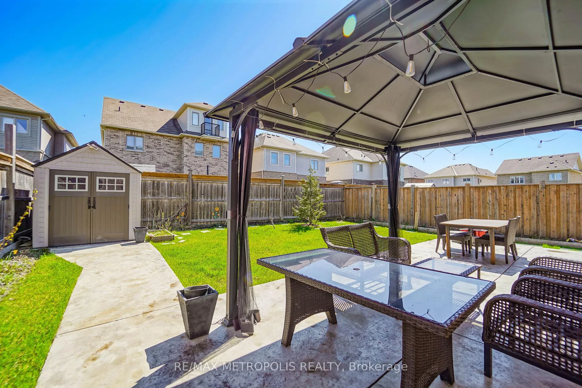 Photo 20 of 82 Mcroberts Crescent, Clarington, Courtice — HOMEH