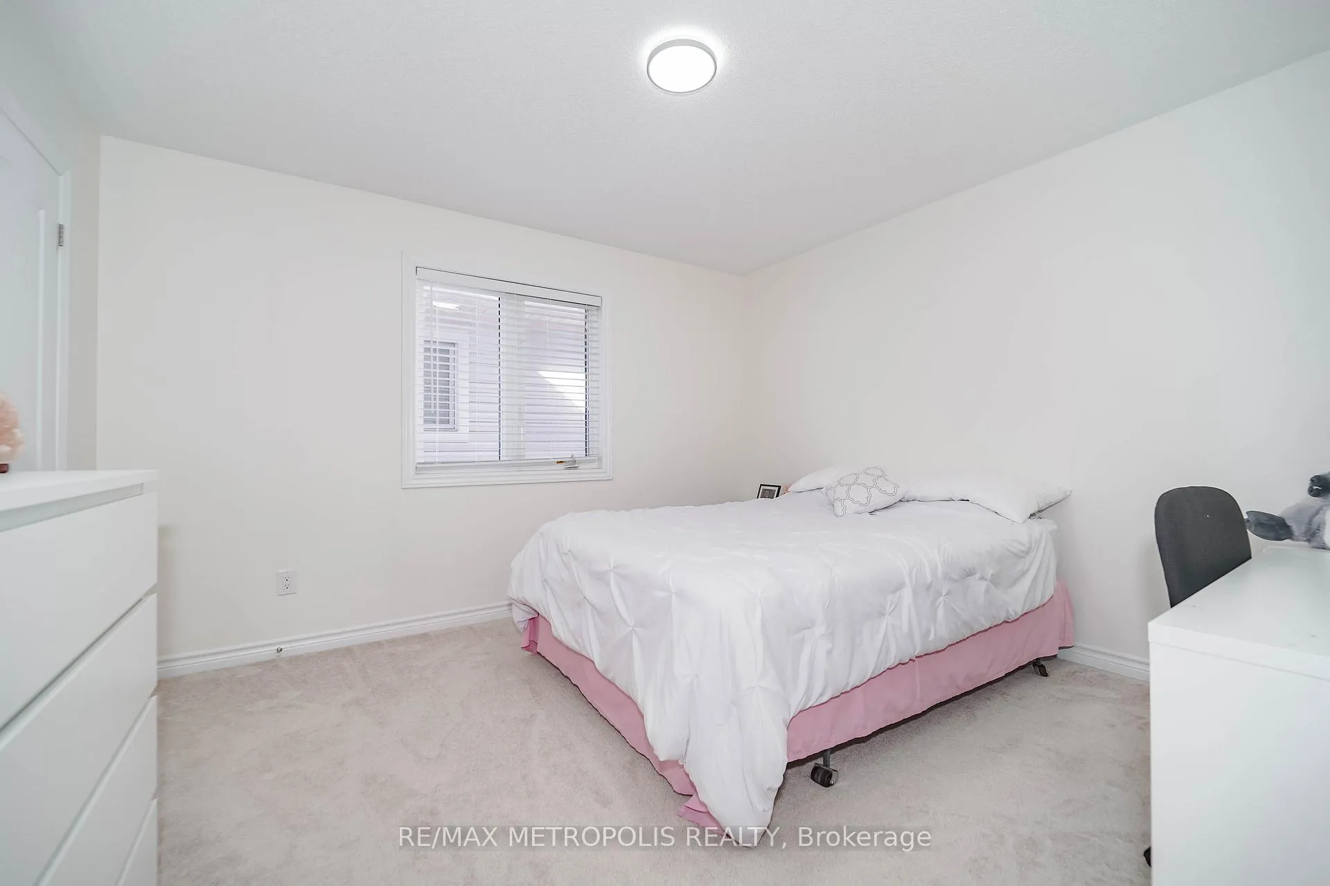 Photo 29 of 82 Mcroberts Crescent, Clarington, Courtice — HOMEH