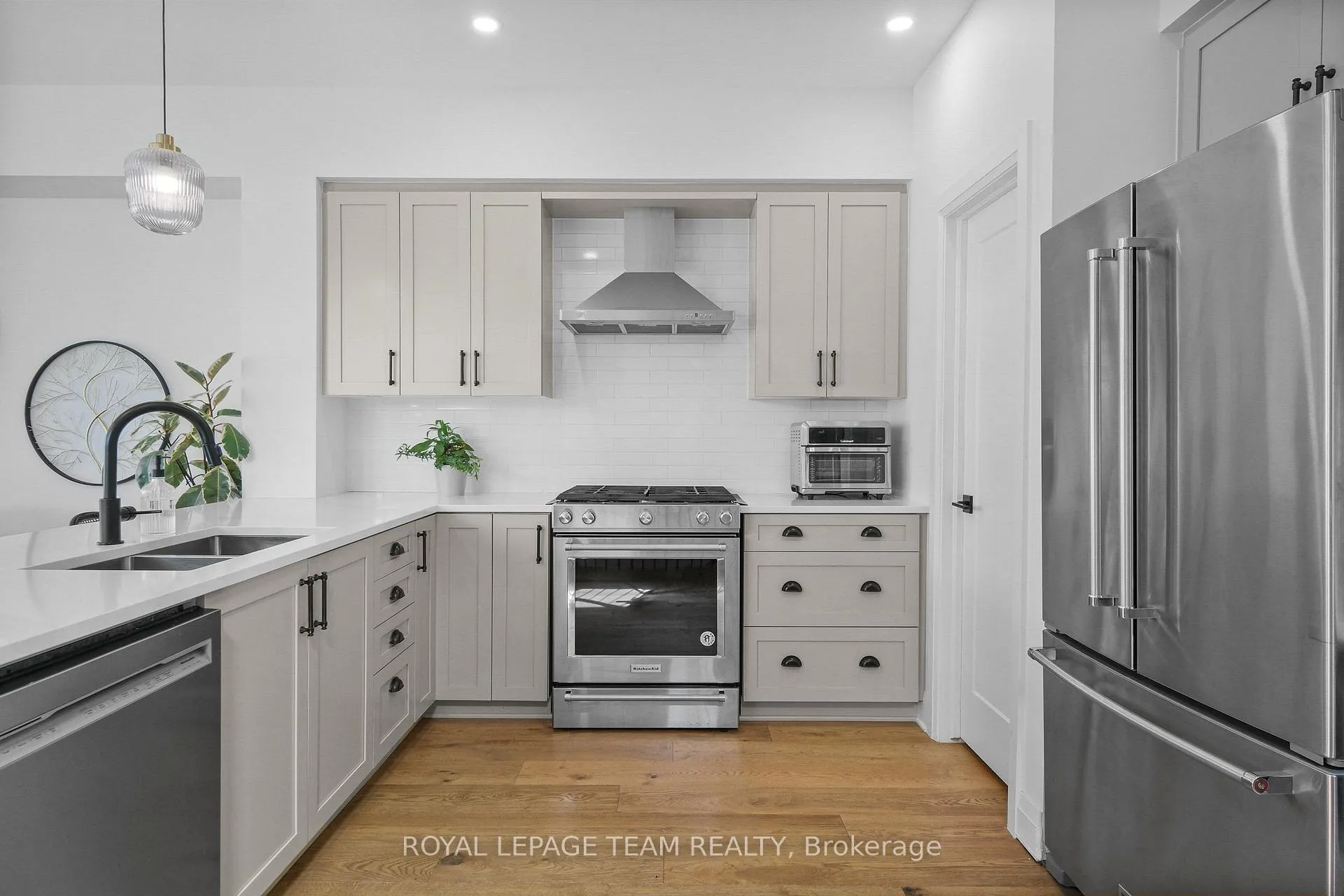 Photo 11 of 315 Big Dipper Street, Ottawa, Riverside South/Gloucester Glen — HOMEH