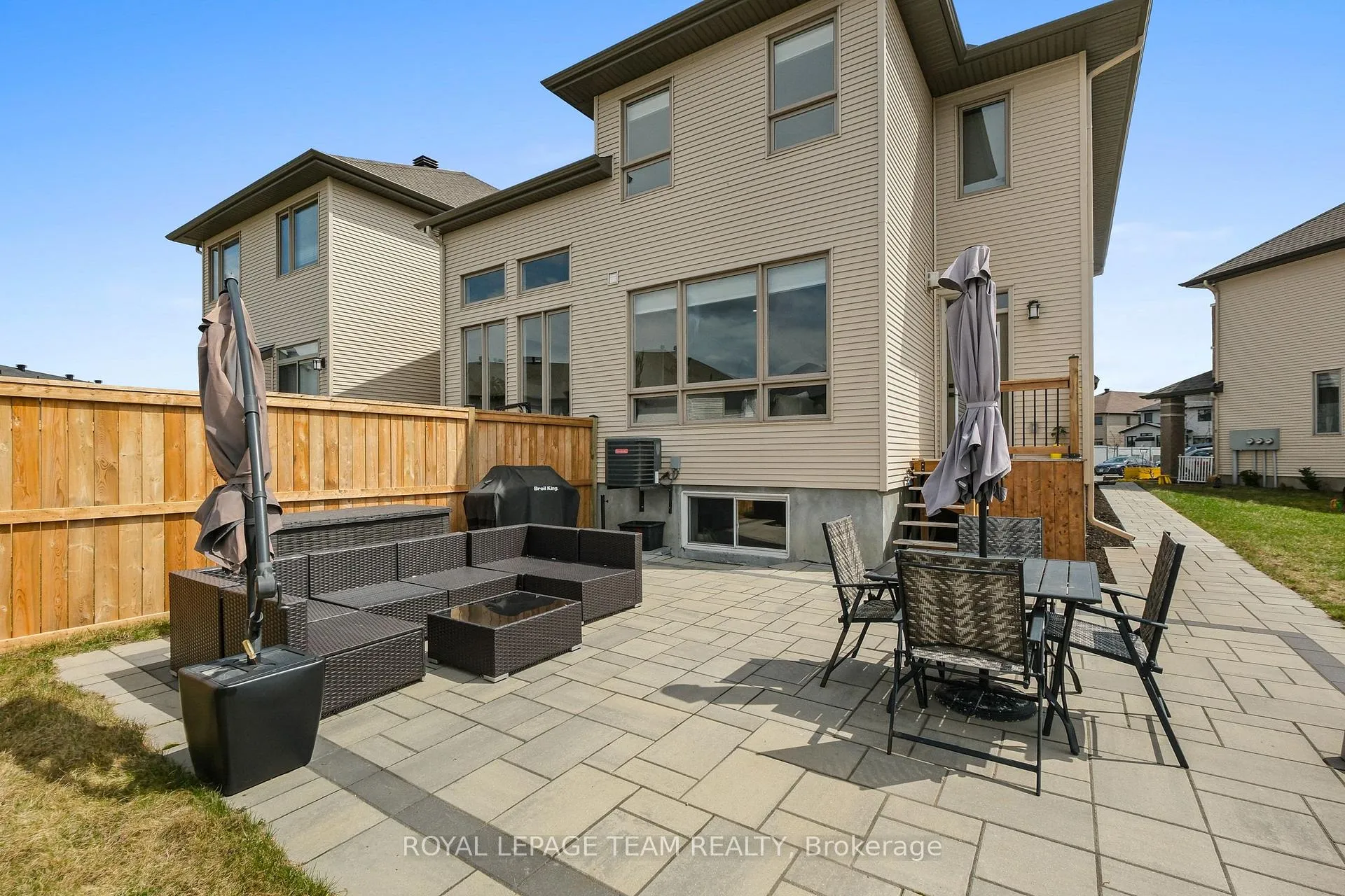 Photo 41 of 315 Big Dipper Street, Ottawa, Riverside South/Gloucester Glen — HOMEH