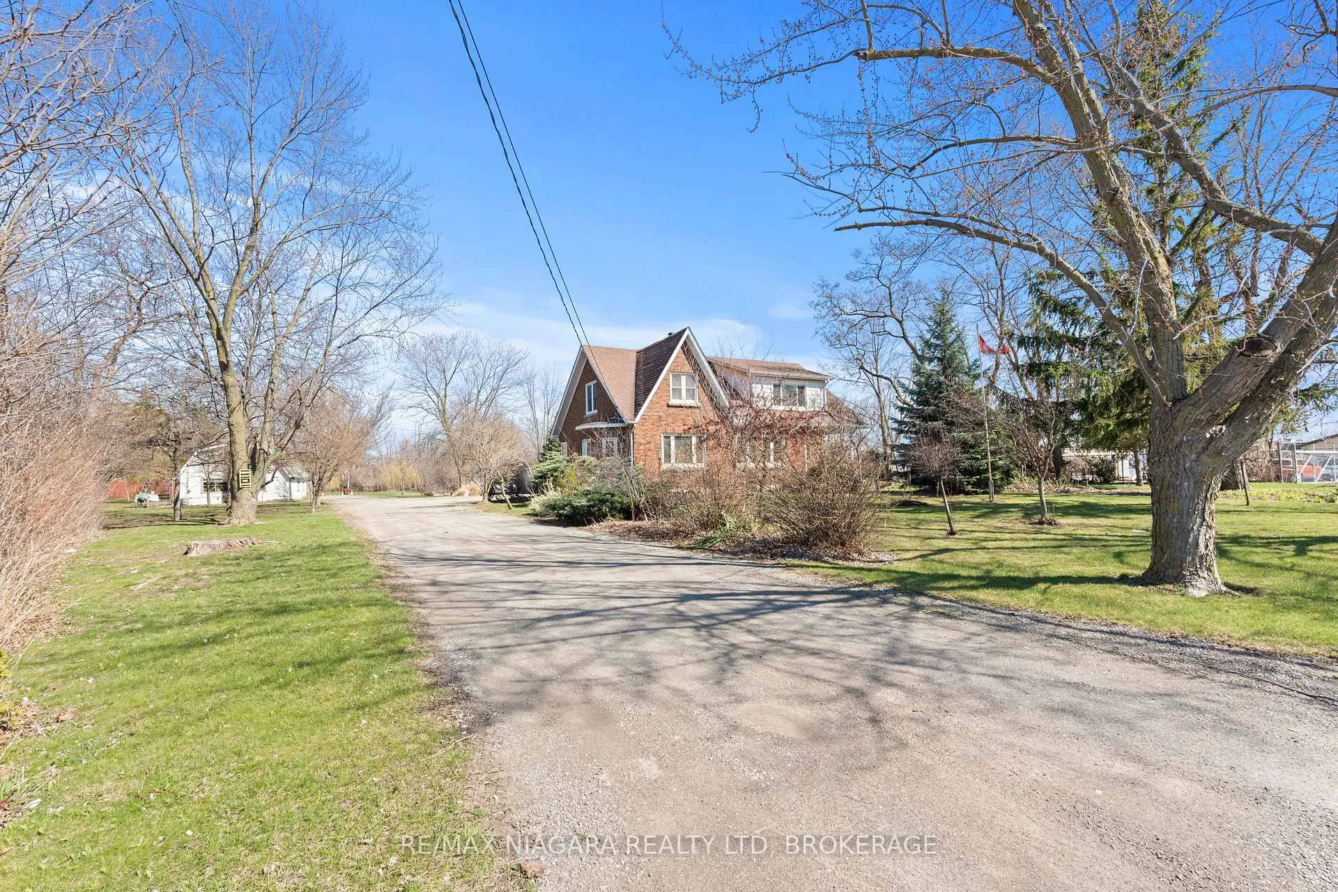 Photo 3 of 184 Cushman Road, St. Catharines, Cushman/Industrial — HOMEH