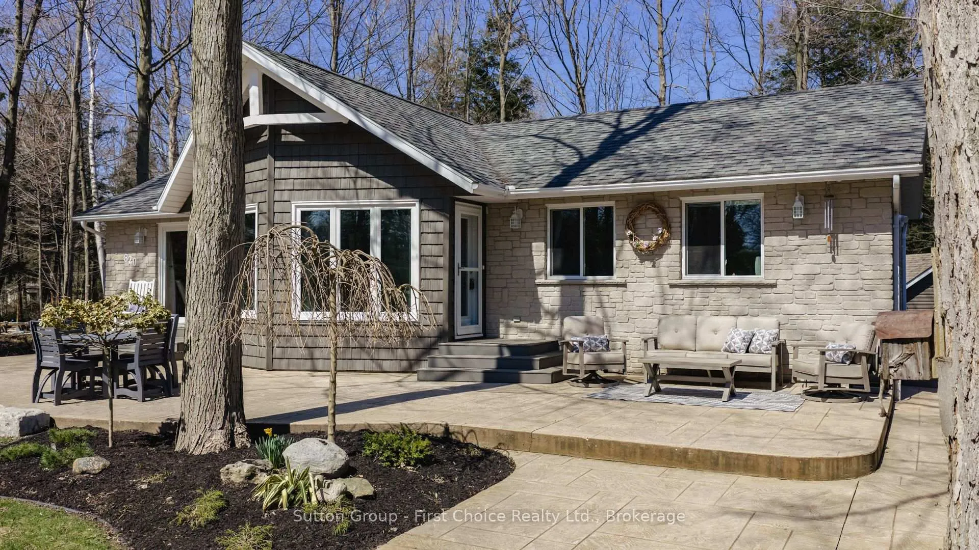Photo 3 of 820 Wilson Avenue, Huron-Kinloss — HOMEH