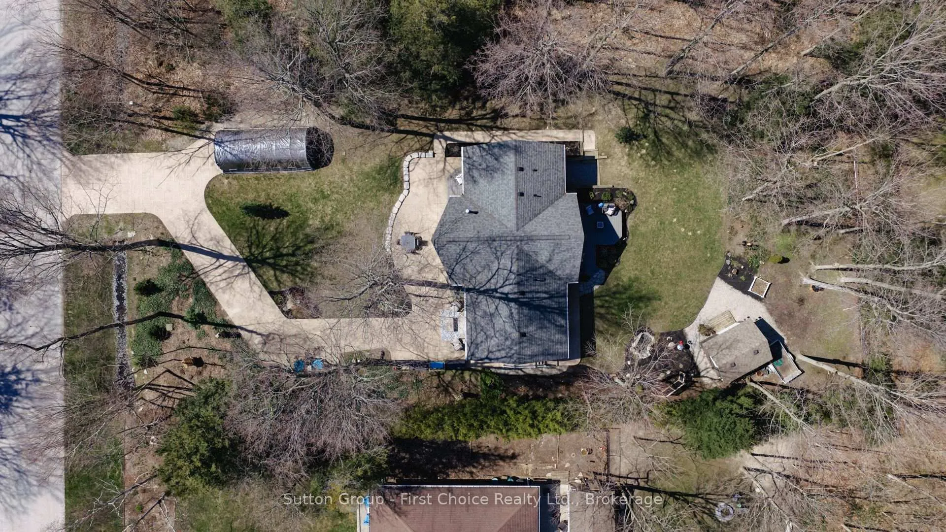 Photo 27 of 820 Wilson Avenue, Huron-Kinloss — HOMEH