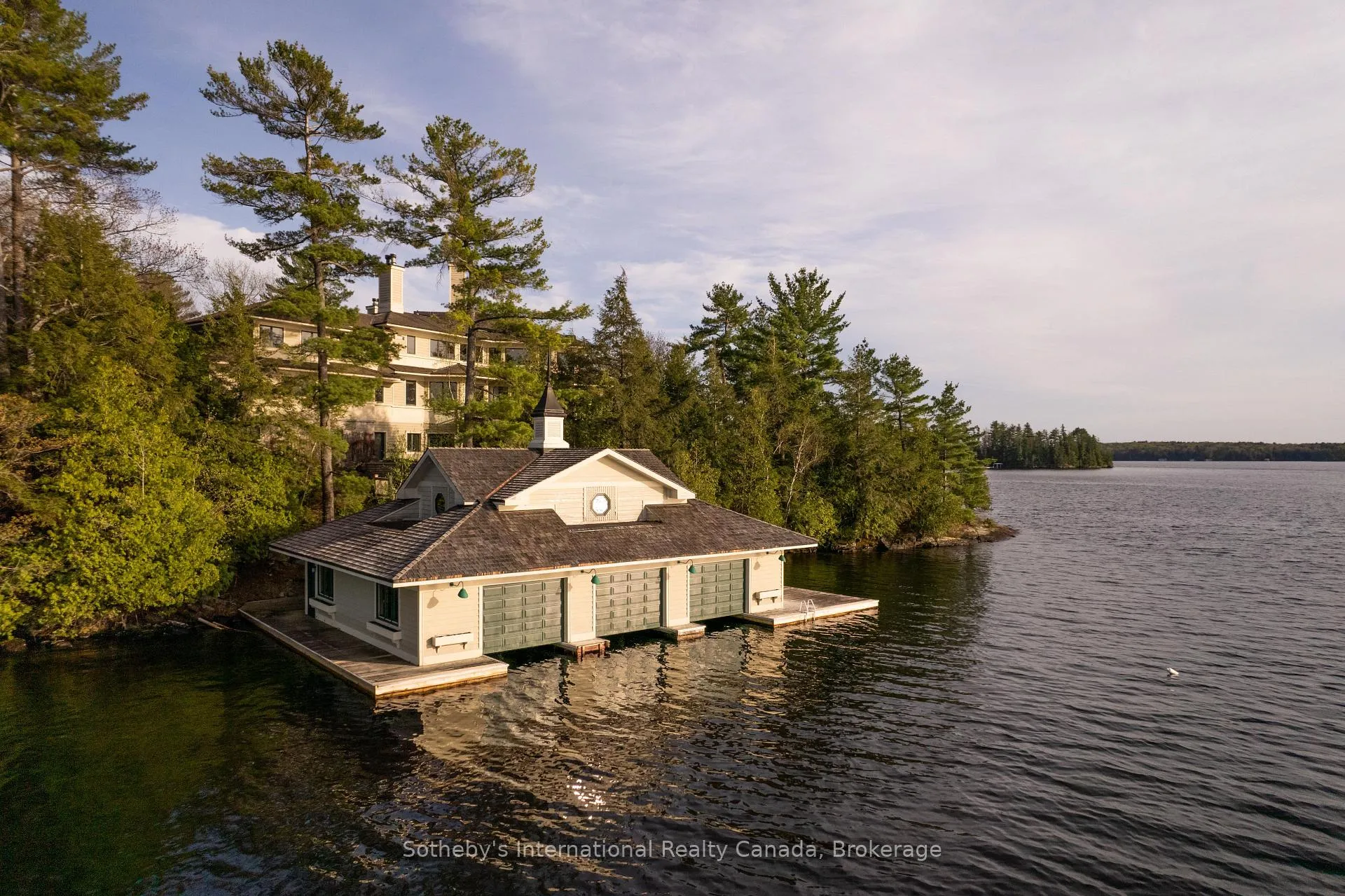 Photo 6 of Unit Full, 1250 Waldmere Road, Bracebridge, Monck (Bracebridge) — HOMEH