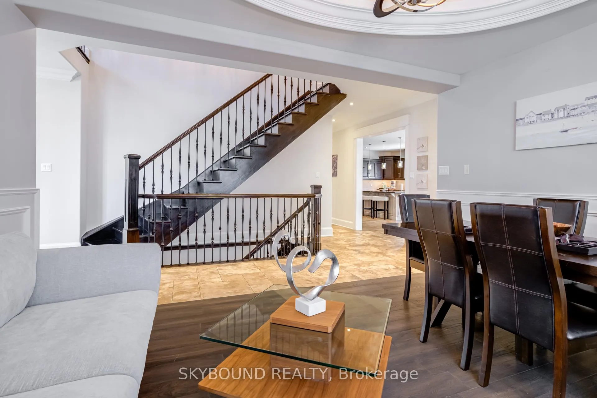 Photo 13 of 101 Seabreeze Crescent, Hamilton, Stoney Creek — HOMEH