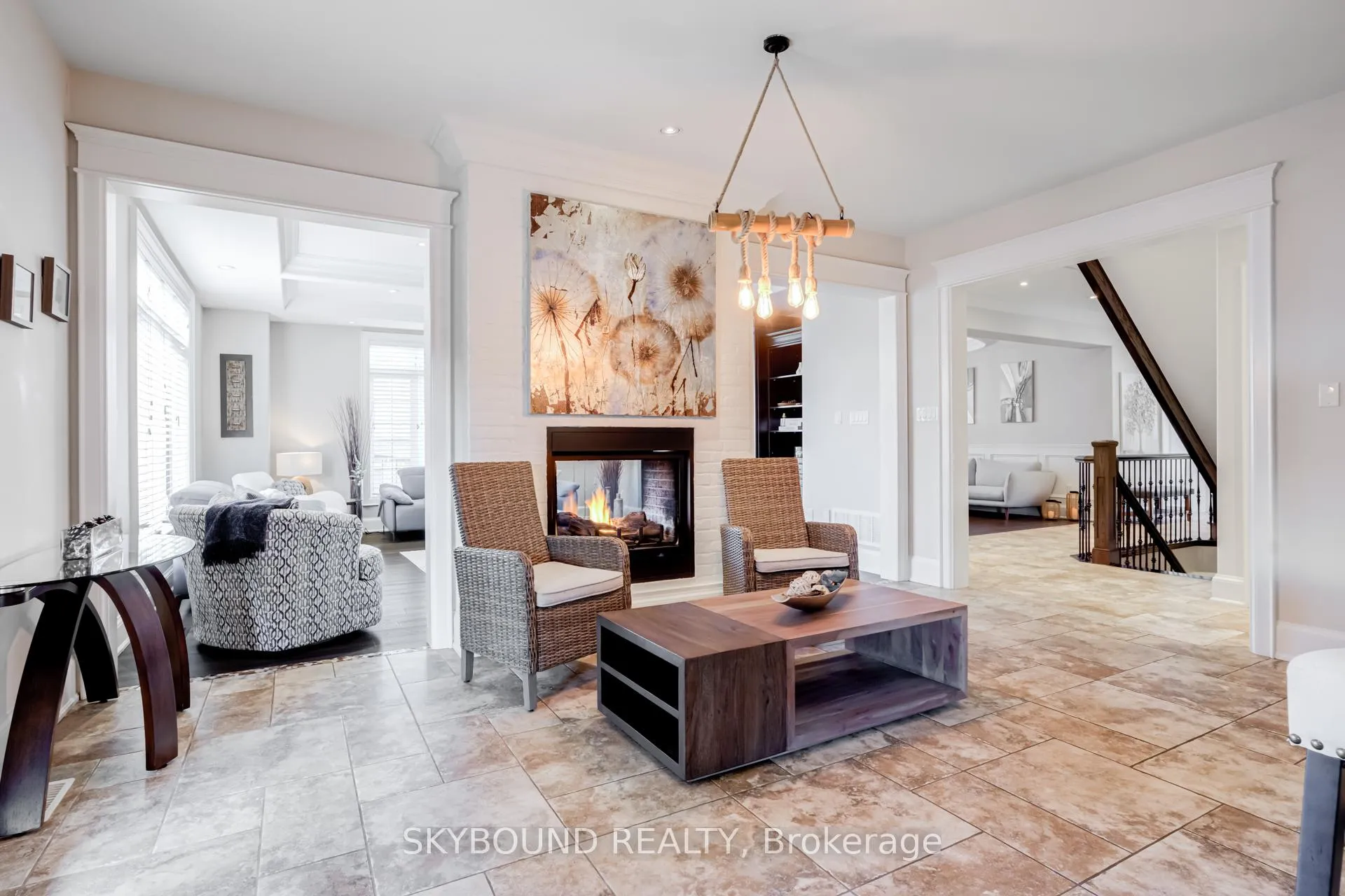 Photo 15 of 101 Seabreeze Crescent, Hamilton, Stoney Creek — HOMEH