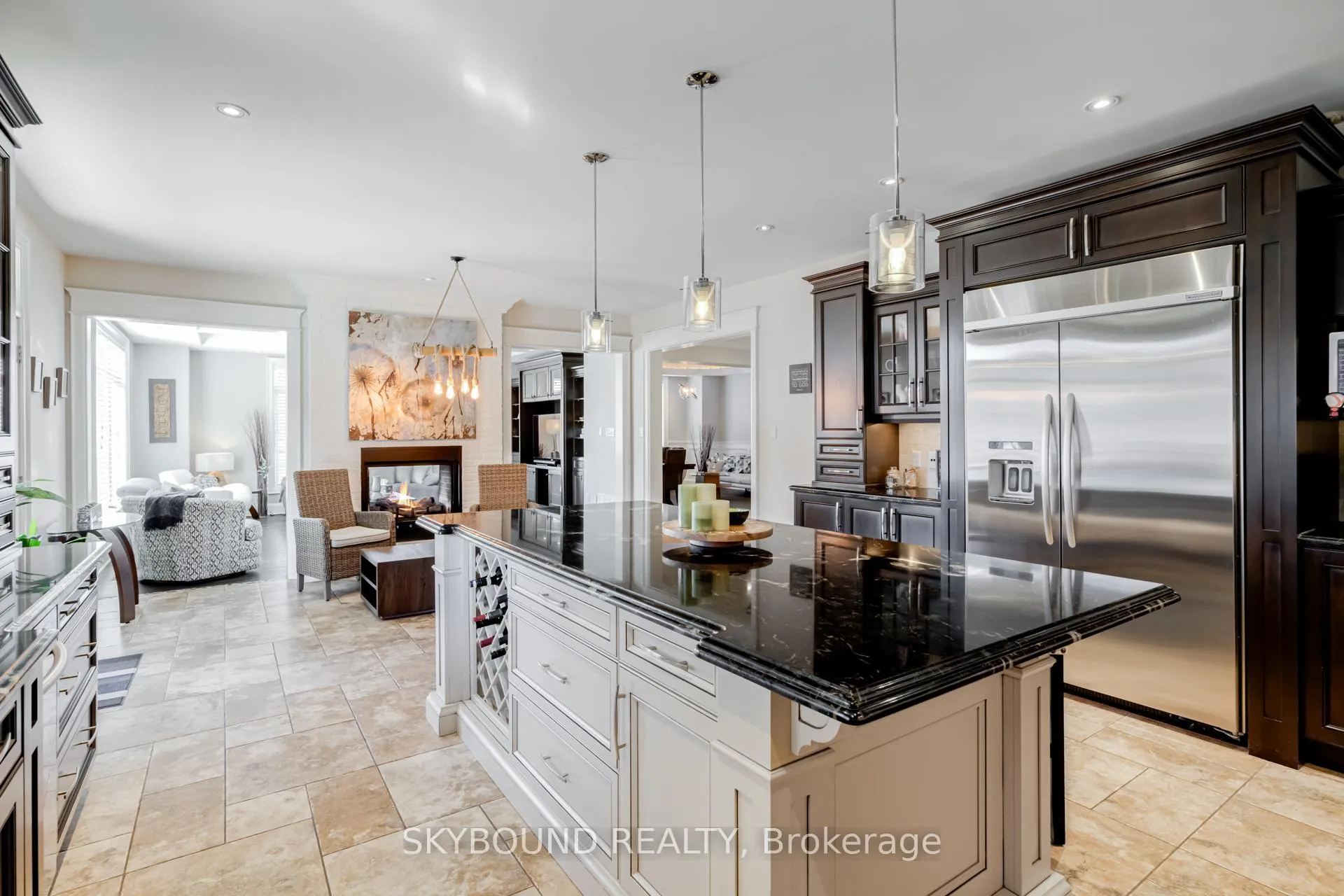 Photo 19 of 101 Seabreeze Crescent, Hamilton, Stoney Creek — HOMEH