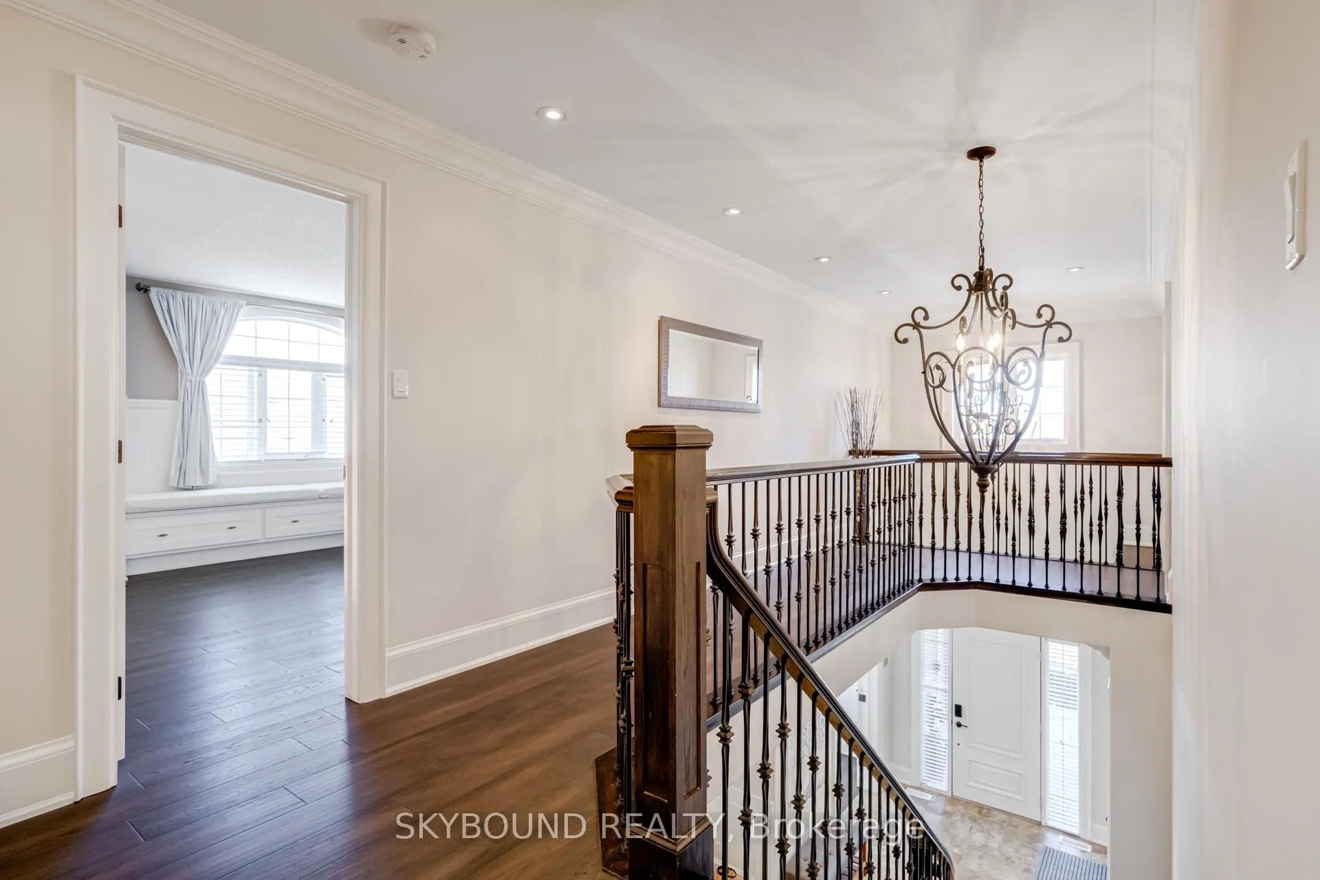 Photo 24 of 101 Seabreeze Crescent, Hamilton, Stoney Creek — HOMEH