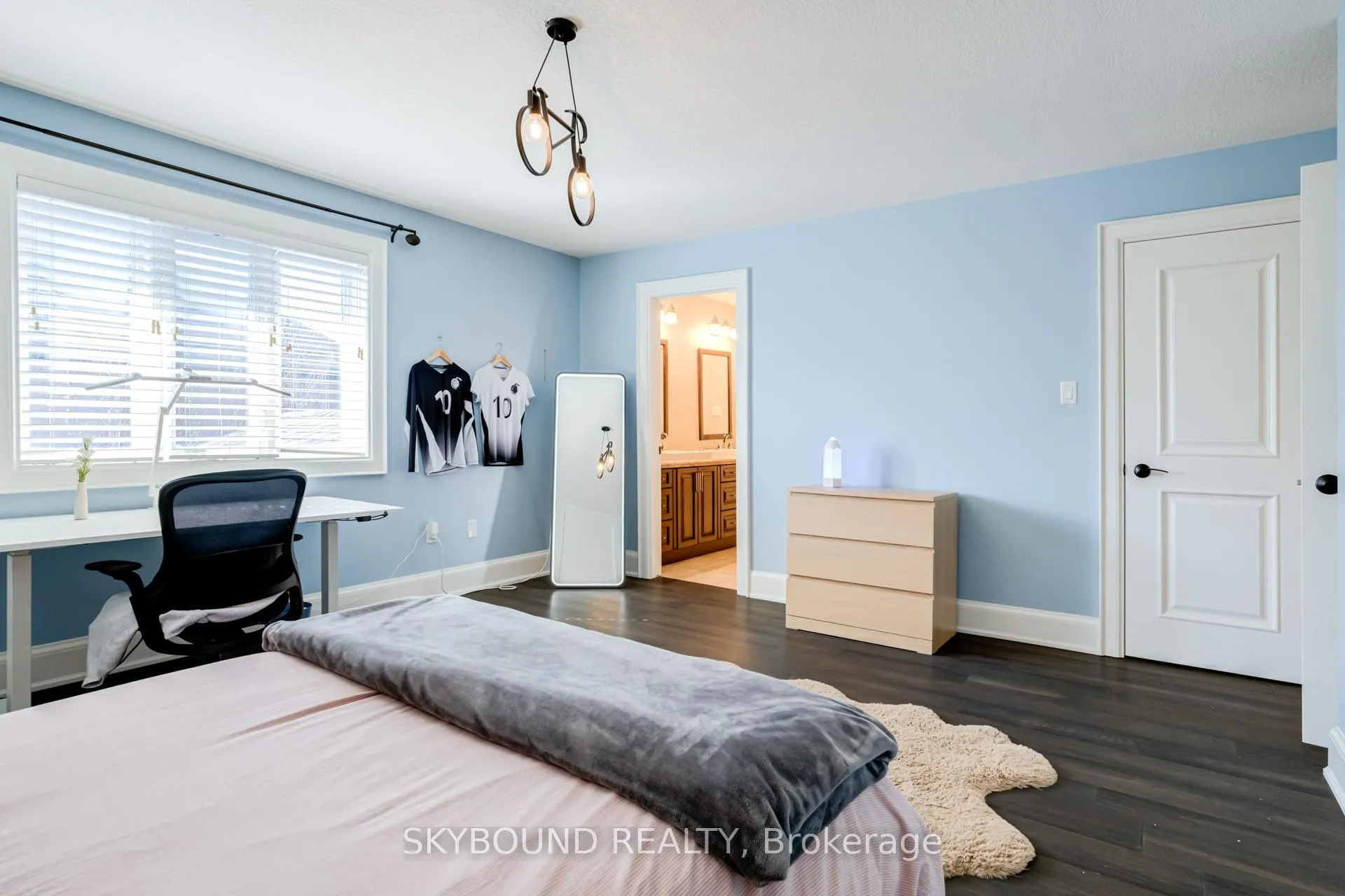 Photo 33 of 101 Seabreeze Crescent, Hamilton, Stoney Creek — HOMEH