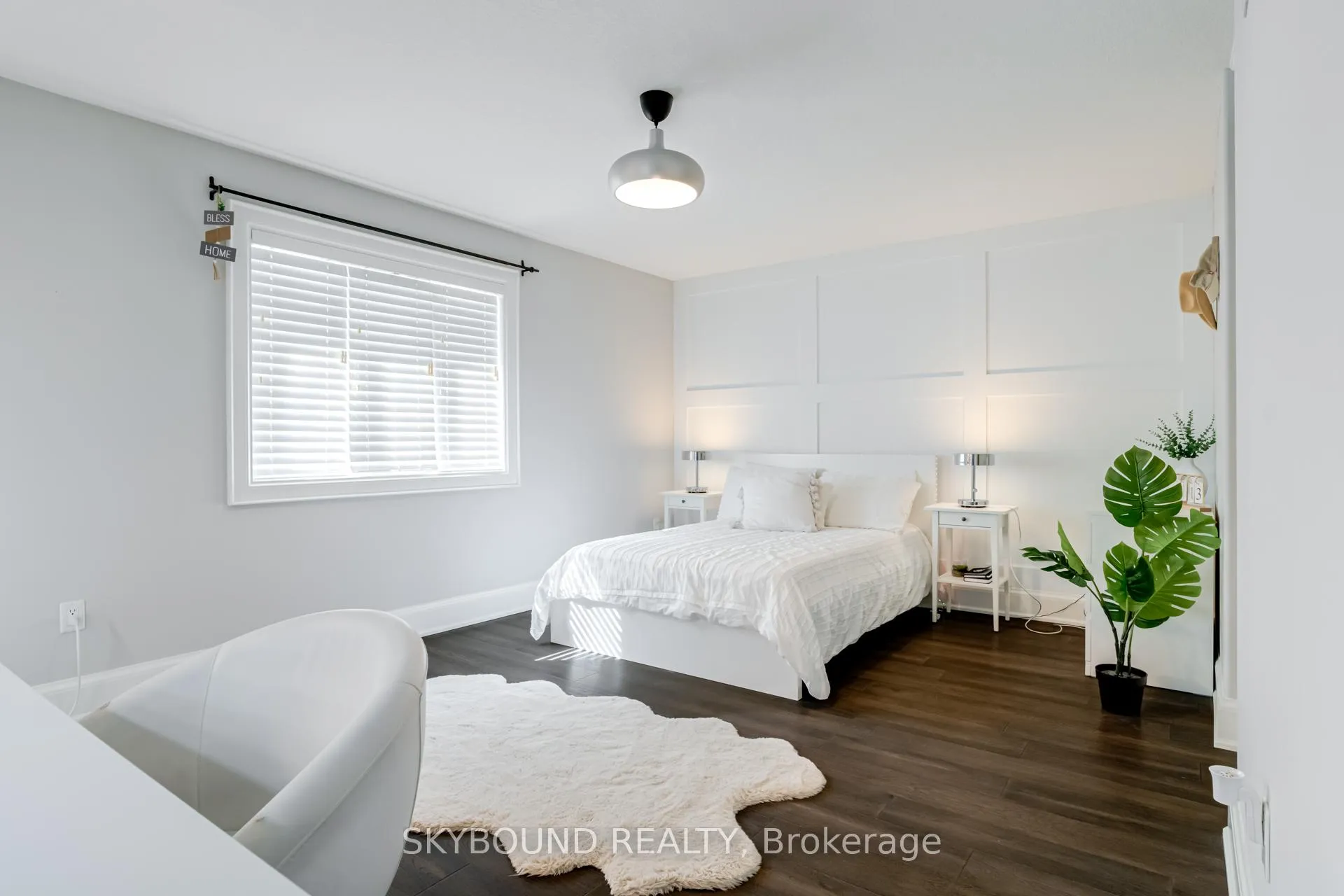 Photo 35 of 101 Seabreeze Crescent, Hamilton, Stoney Creek — HOMEH