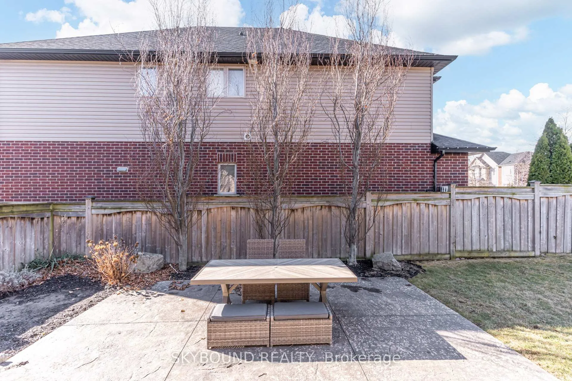 Photo 48 of 101 Seabreeze Crescent, Hamilton, Stoney Creek — HOMEH