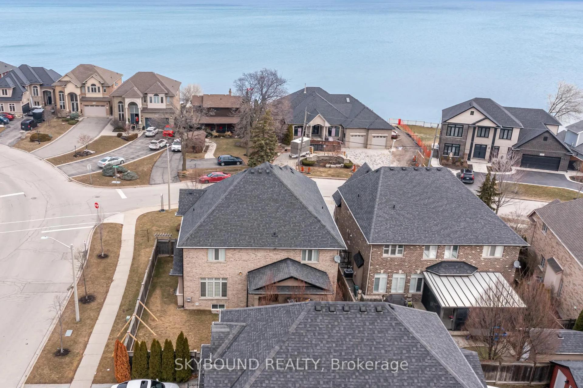 Photo 49 of 101 Seabreeze Crescent, Hamilton, Stoney Creek — HOMEH