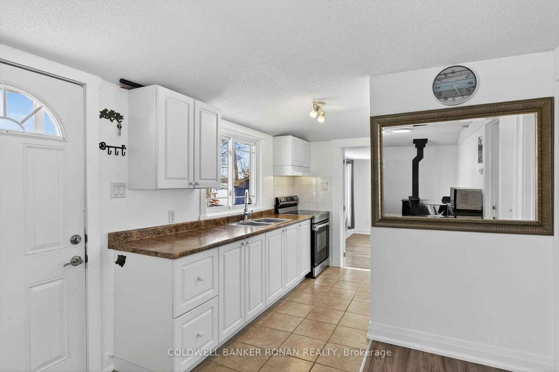 Photo 31 of 1853 Youngs Point Road, Selwyn — HOMEH