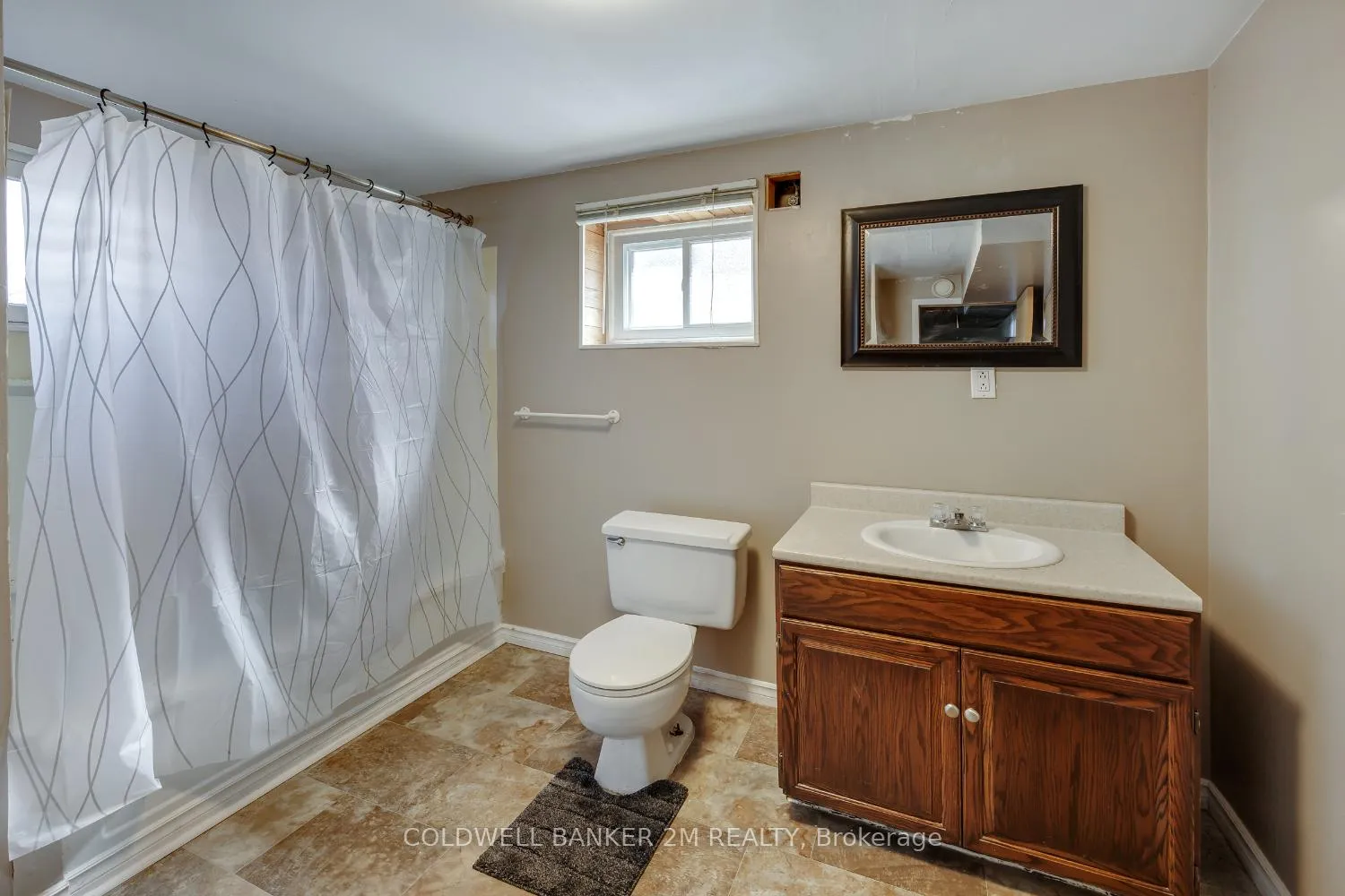 Photo 15 of 814 Downie Street, Peterborough, Northcrest Ward 5 — HOMEH