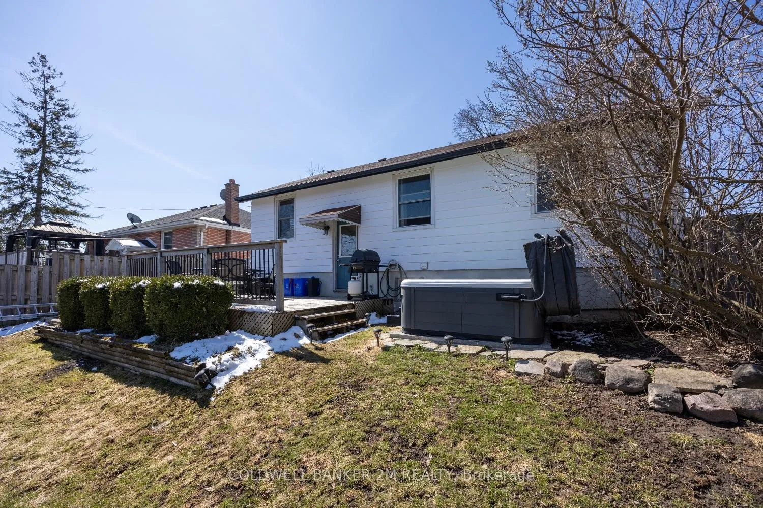 Photo 19 of 814 Downie Street, Peterborough, Northcrest Ward 5 — HOMEH