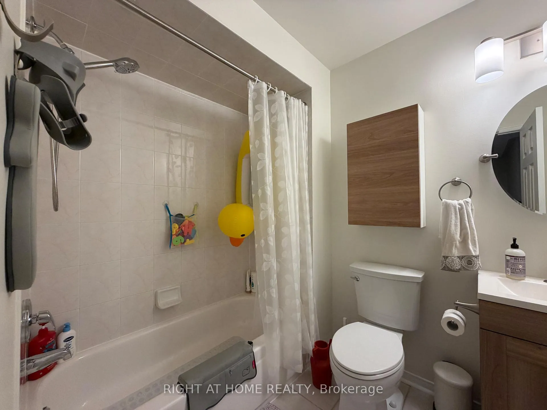 Photo 26 of 63 Candlebrook Drive S, Whitby, Pringle Creek — HOMEH