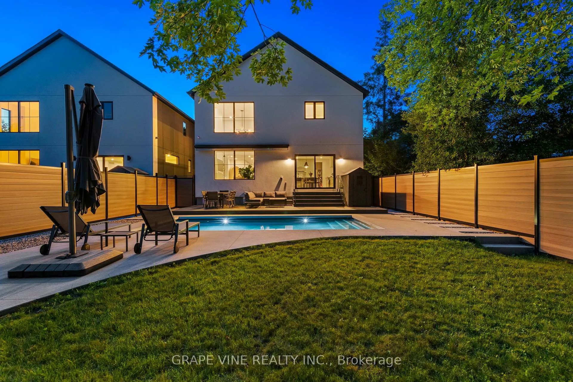 Photo 2 of 1108a Falaise Road, Ottawa, Borden Farm/Stewart Farm/Carleton Heights/Parkwood Hills — HOMEH