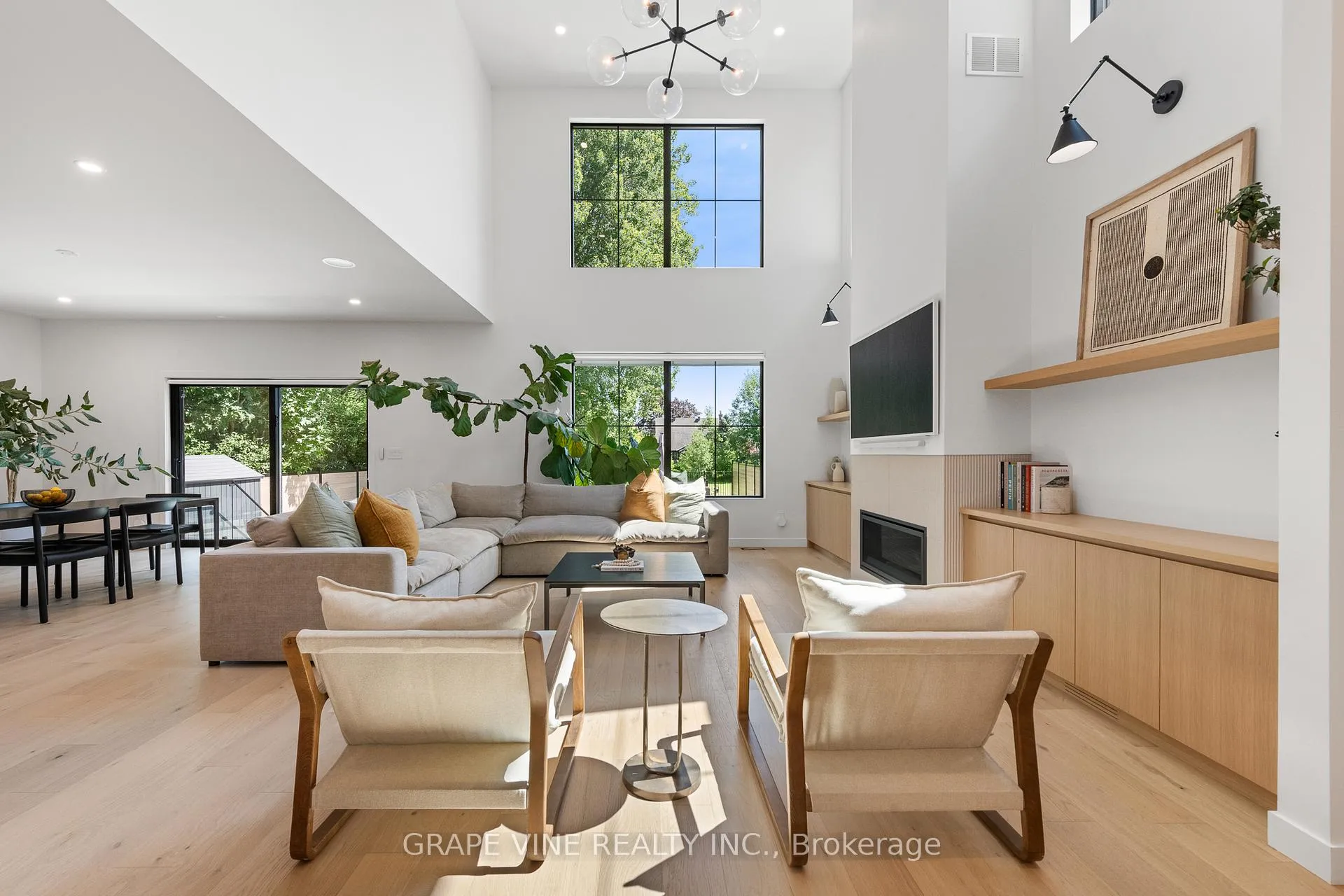 Photo 8 of 1108a Falaise Road, Ottawa, Borden Farm/Stewart Farm/Carleton Heights/Parkwood Hills — HOMEH
