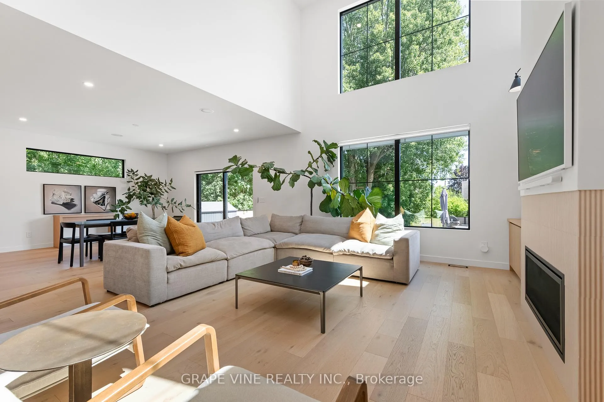 Photo 9 of 1108a Falaise Road, Ottawa, Borden Farm/Stewart Farm/Carleton Heights/Parkwood Hills — HOMEH