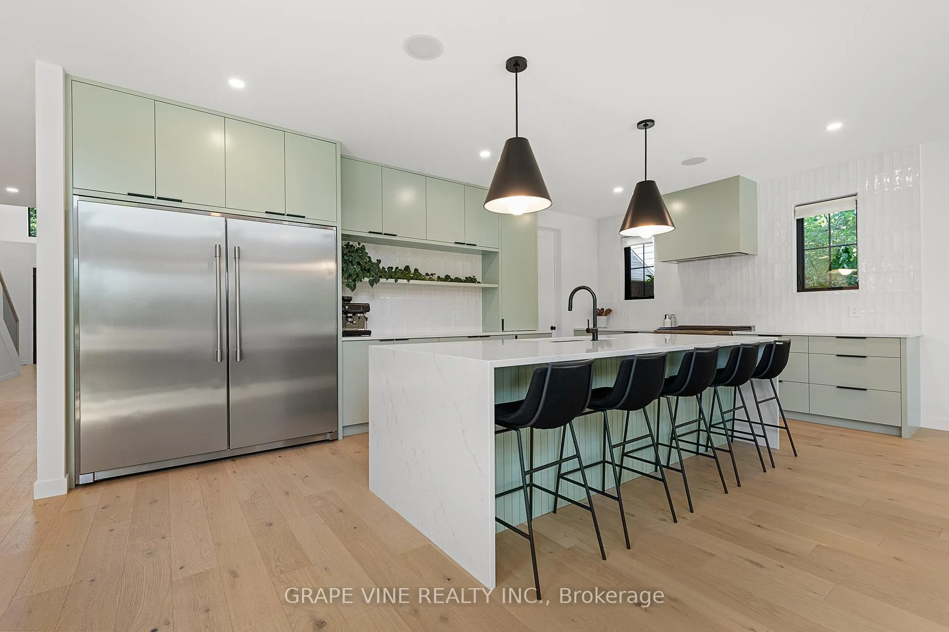 Photo 11 of 1108a Falaise Road, Ottawa, Borden Farm/Stewart Farm/Carleton Heights/Parkwood Hills — HOMEH