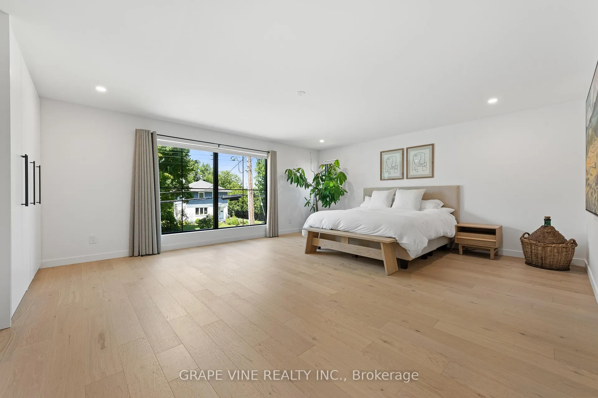 Photo 21 of 1108a Falaise Road, Ottawa, Borden Farm/Stewart Farm/Carleton Heights/Parkwood Hills — HOMEH