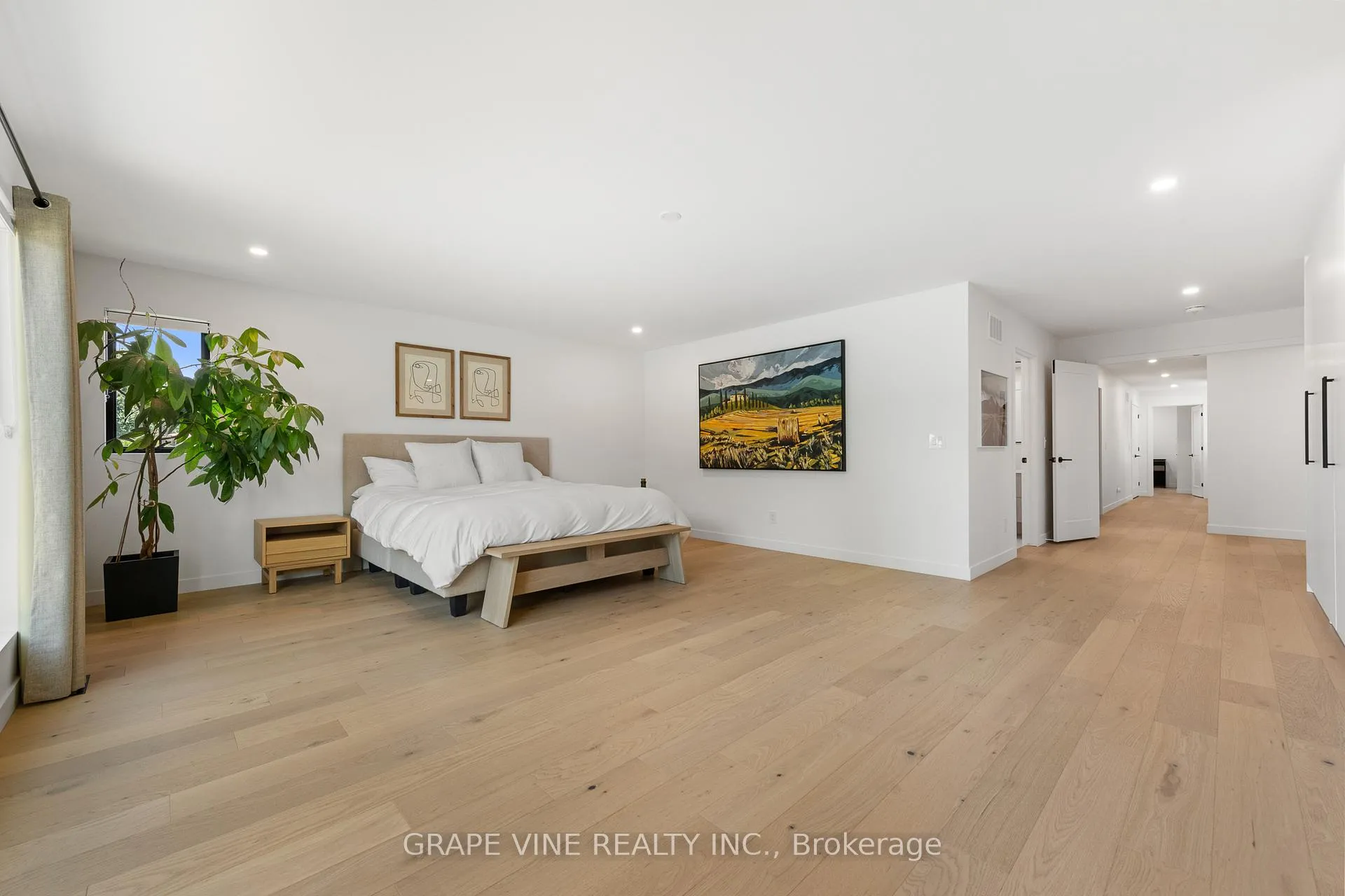 Photo 23 of 1108a Falaise Road, Ottawa, Borden Farm/Stewart Farm/Carleton Heights/Parkwood Hills — HOMEH