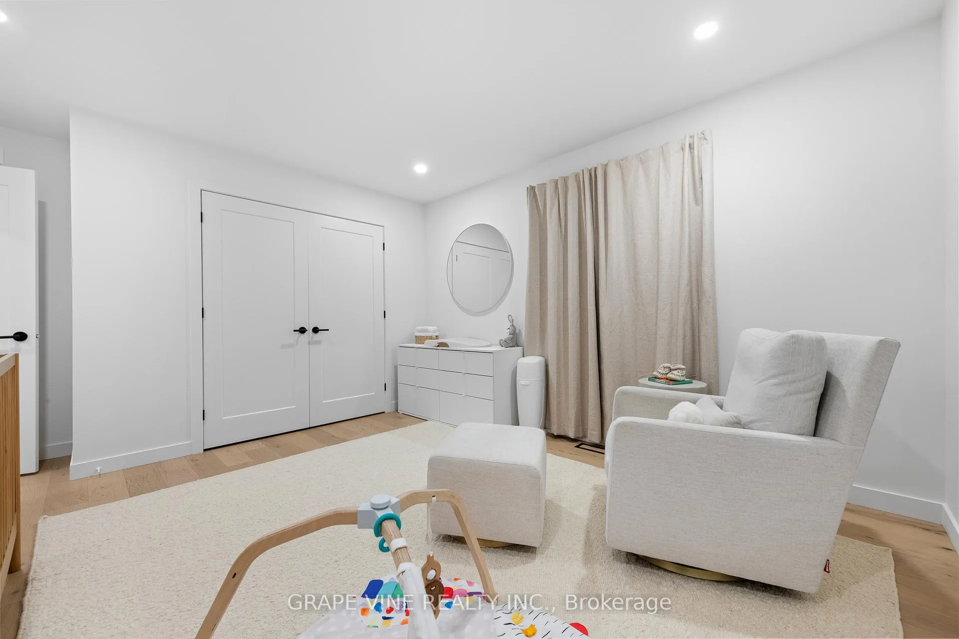 Photo 29 of 1108a Falaise Road, Ottawa, Borden Farm/Stewart Farm/Carleton Heights/Parkwood Hills — HOMEH