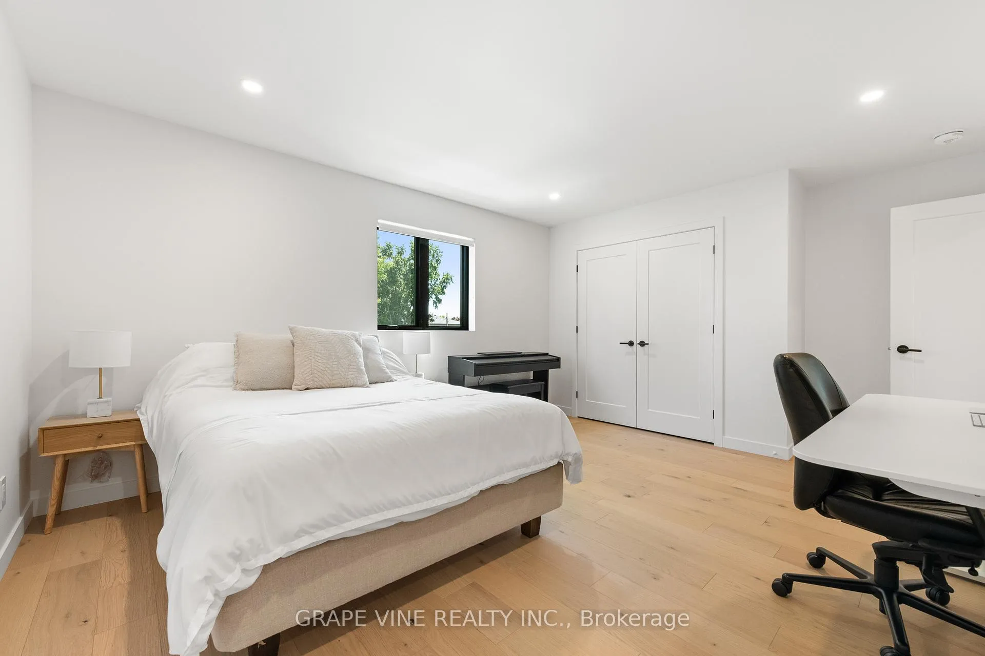 Photo 36 of 1108a Falaise Road, Ottawa, Borden Farm/Stewart Farm/Carleton Heights/Parkwood Hills — HOMEH