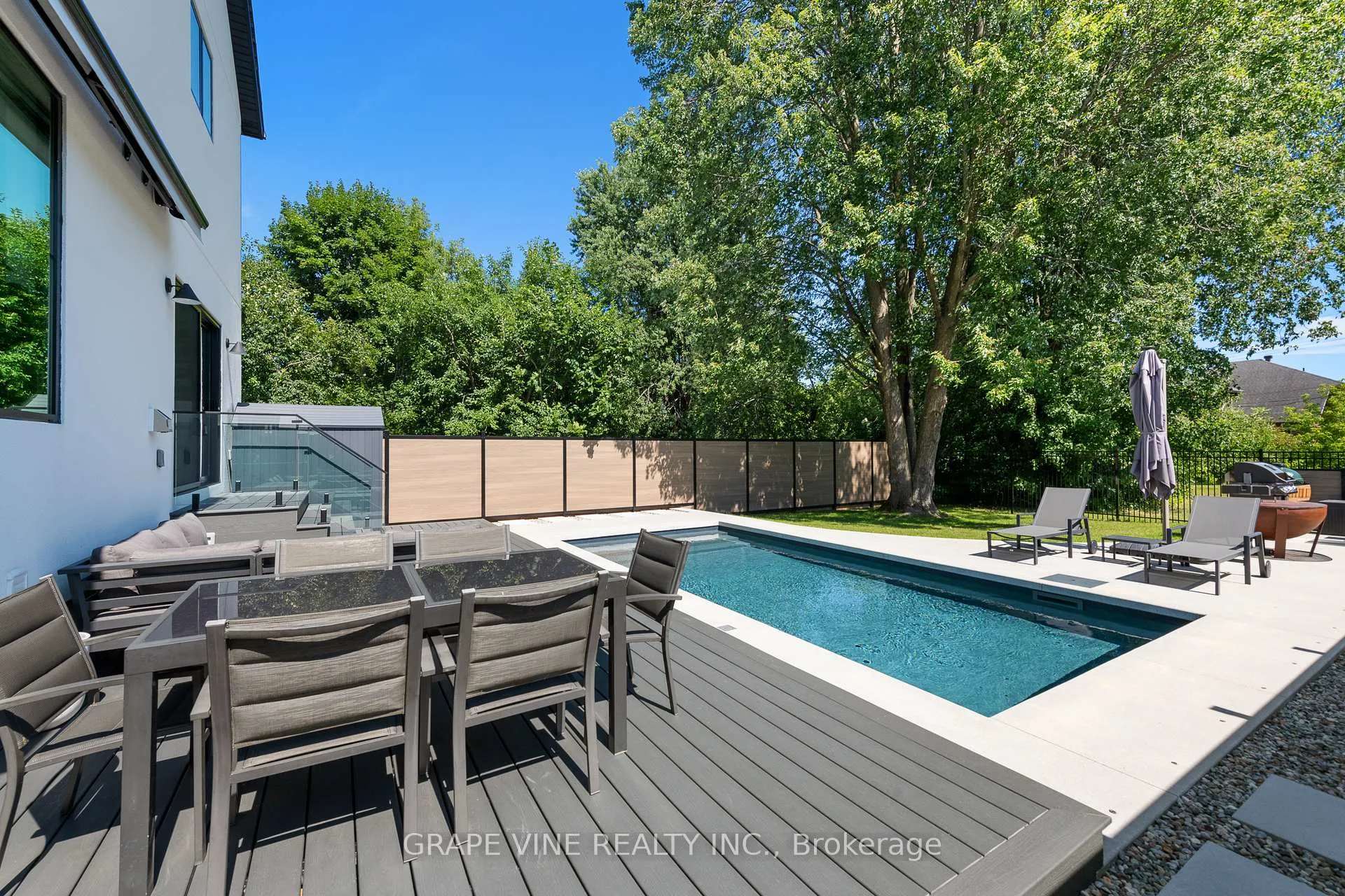 Photo 45 of 1108a Falaise Road, Ottawa, Borden Farm/Stewart Farm/Carleton Heights/Parkwood Hills — HOMEH