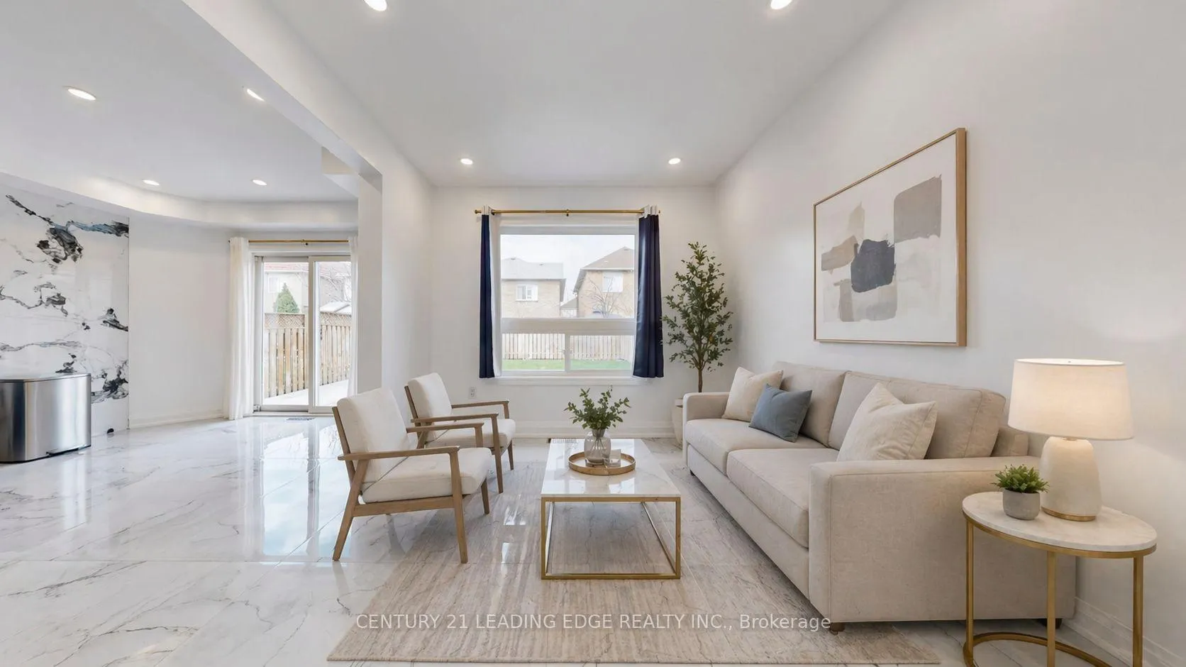 Photo 4 of 56 Wilcox Road, Vaughan, Maple — HOMEH