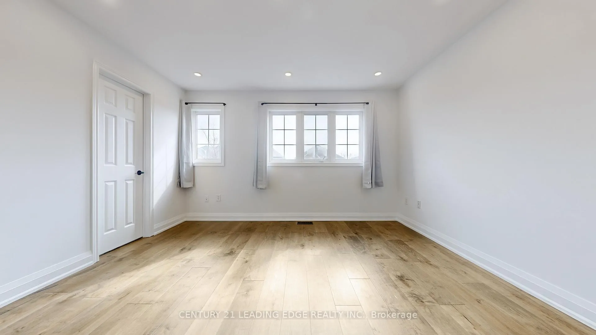 Photo 16 of 56 Wilcox Road, Vaughan, Maple — HOMEH