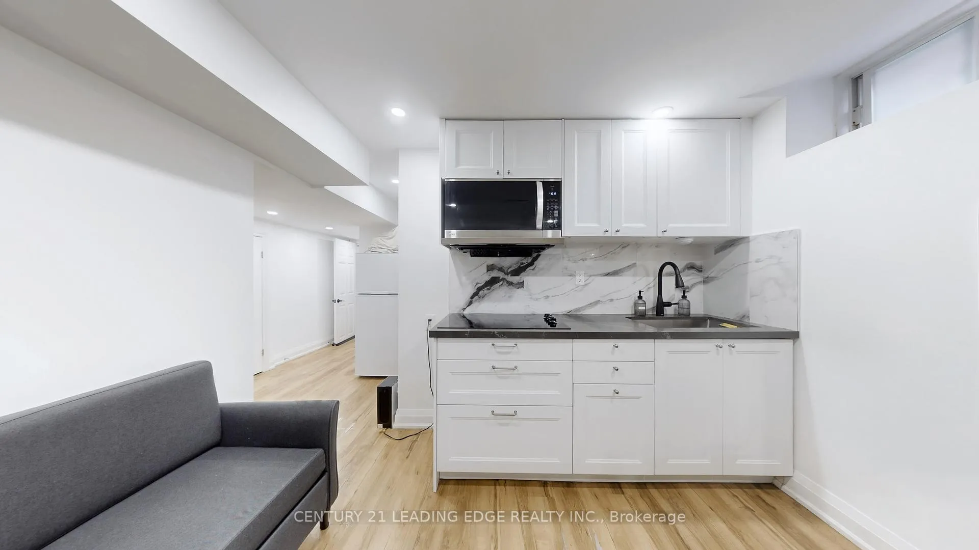 Photo 24 of 56 Wilcox Road, Vaughan, Maple — HOMEH