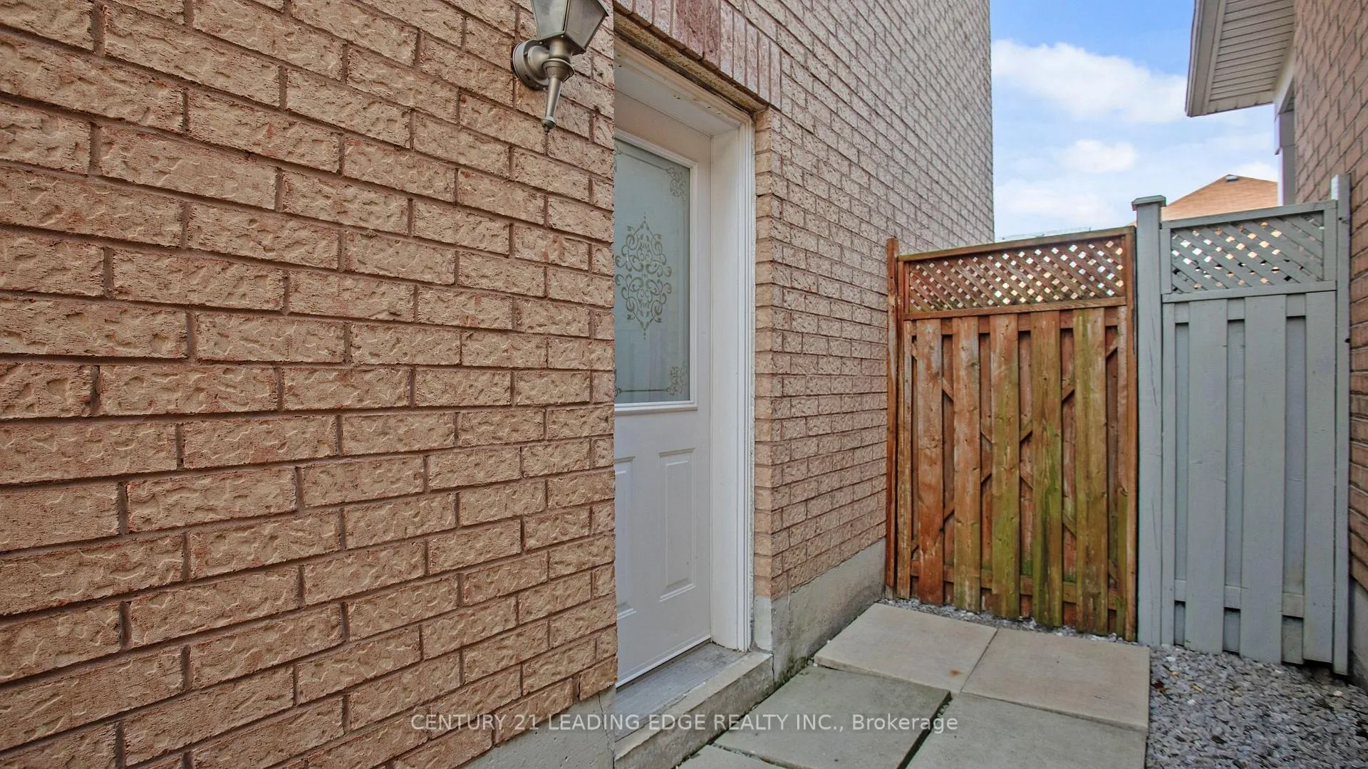 Photo 28 of 56 Wilcox Road, Vaughan, Maple — HOMEH