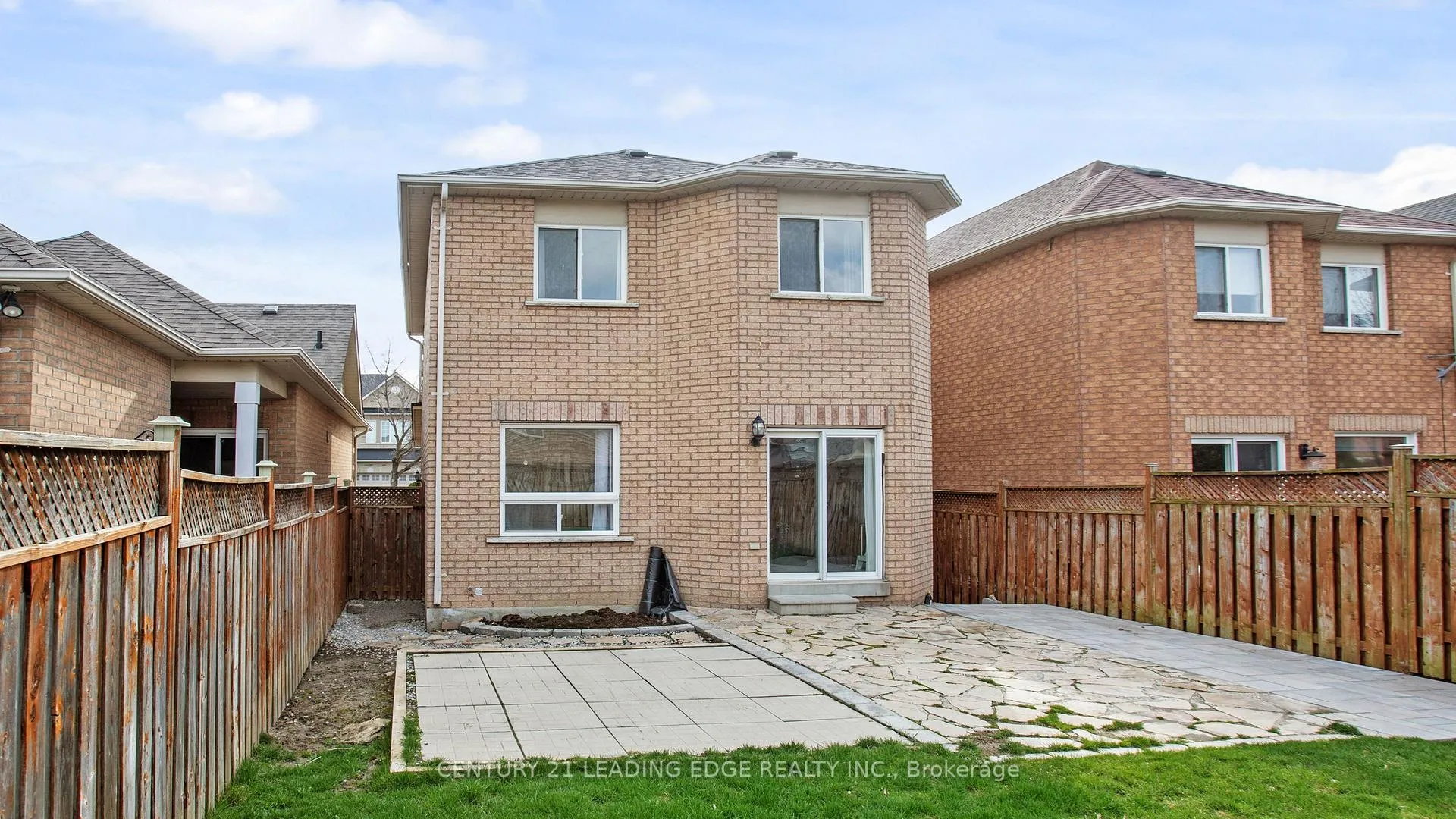 Photo 29 of 56 Wilcox Road, Vaughan, Maple — HOMEH