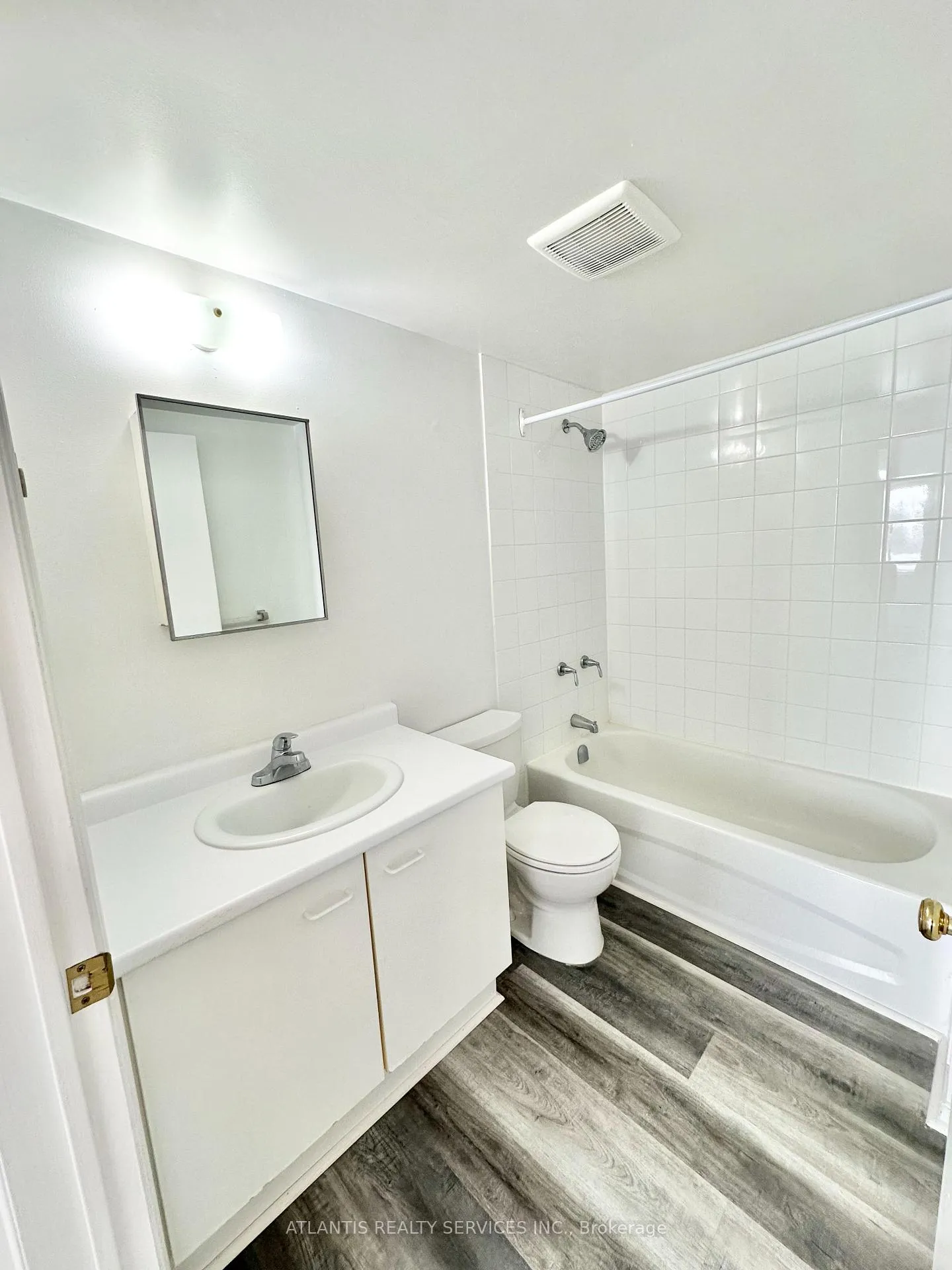 Photo 4 of Unit 314, 130 Bell Farm Road, Barrie, Alliance — HOMEH