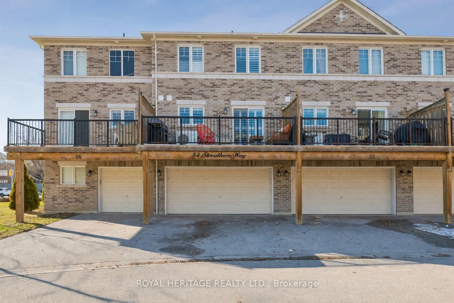 Photo 2 of 54 Streathern Way, Clarington, Bowmanville — HOMEH