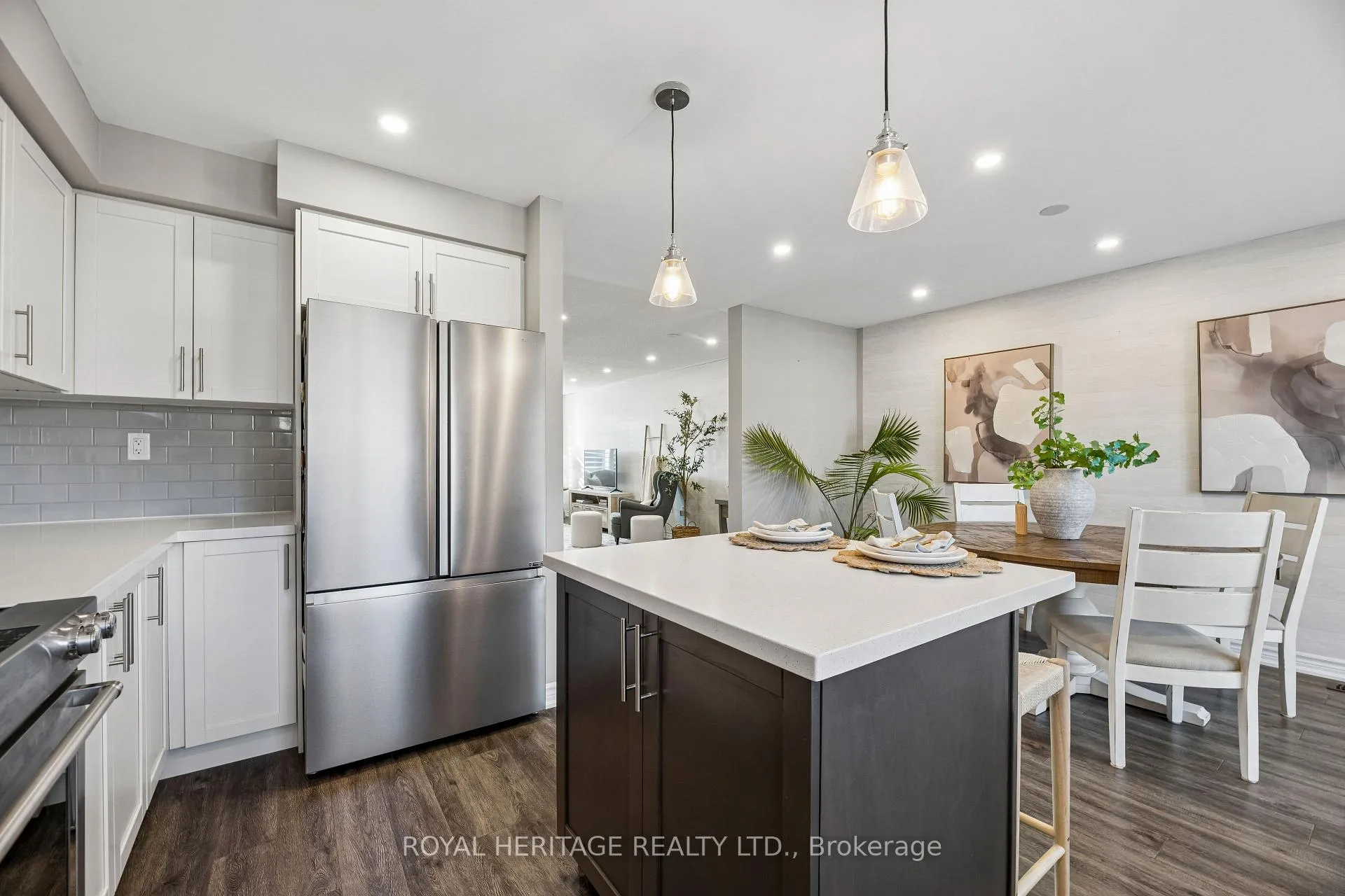 Photo 14 of 54 Streathern Way, Clarington, Bowmanville — HOMEH