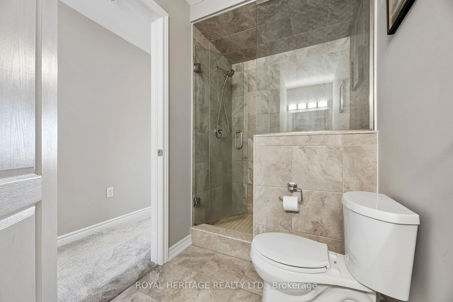 Photo 20 of 54 Streathern Way, Clarington, Bowmanville — HOMEH