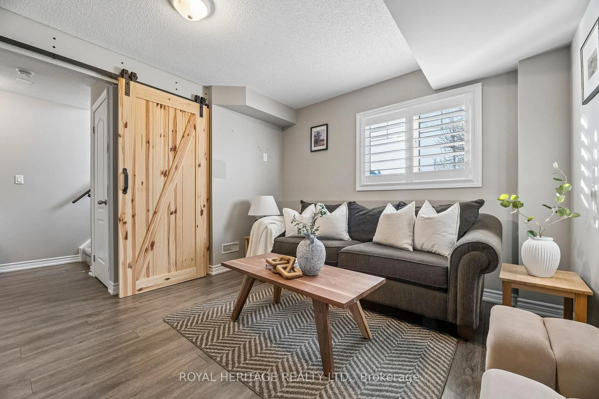 Photo 25 of 54 Streathern Way, Clarington, Bowmanville — HOMEH