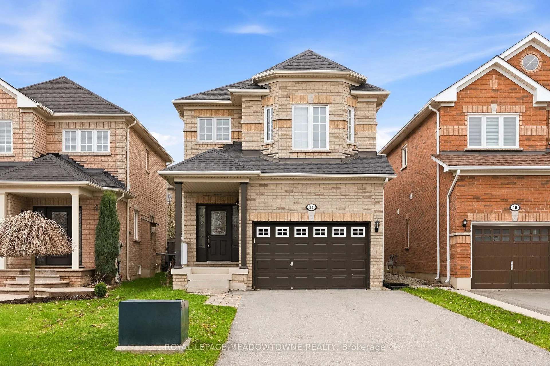 Photo 2 of 14 Eagleview Way, Halton Hills, Georgetown — HOMEH