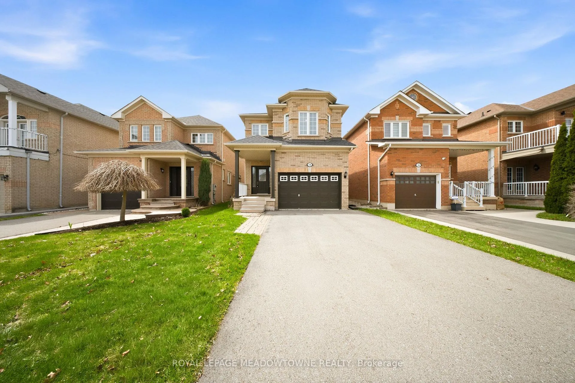 Photo 5 of 14 Eagleview Way, Halton Hills, Georgetown — HOMEH