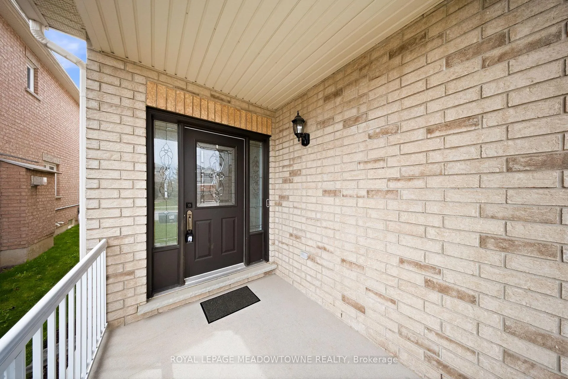Photo 9 of 14 Eagleview Way, Halton Hills, Georgetown — HOMEH
