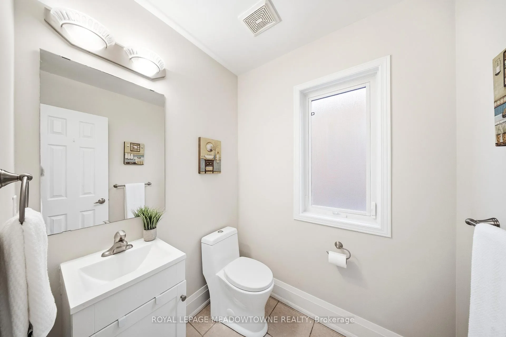 Photo 16 of 14 Eagleview Way, Halton Hills, Georgetown — HOMEH