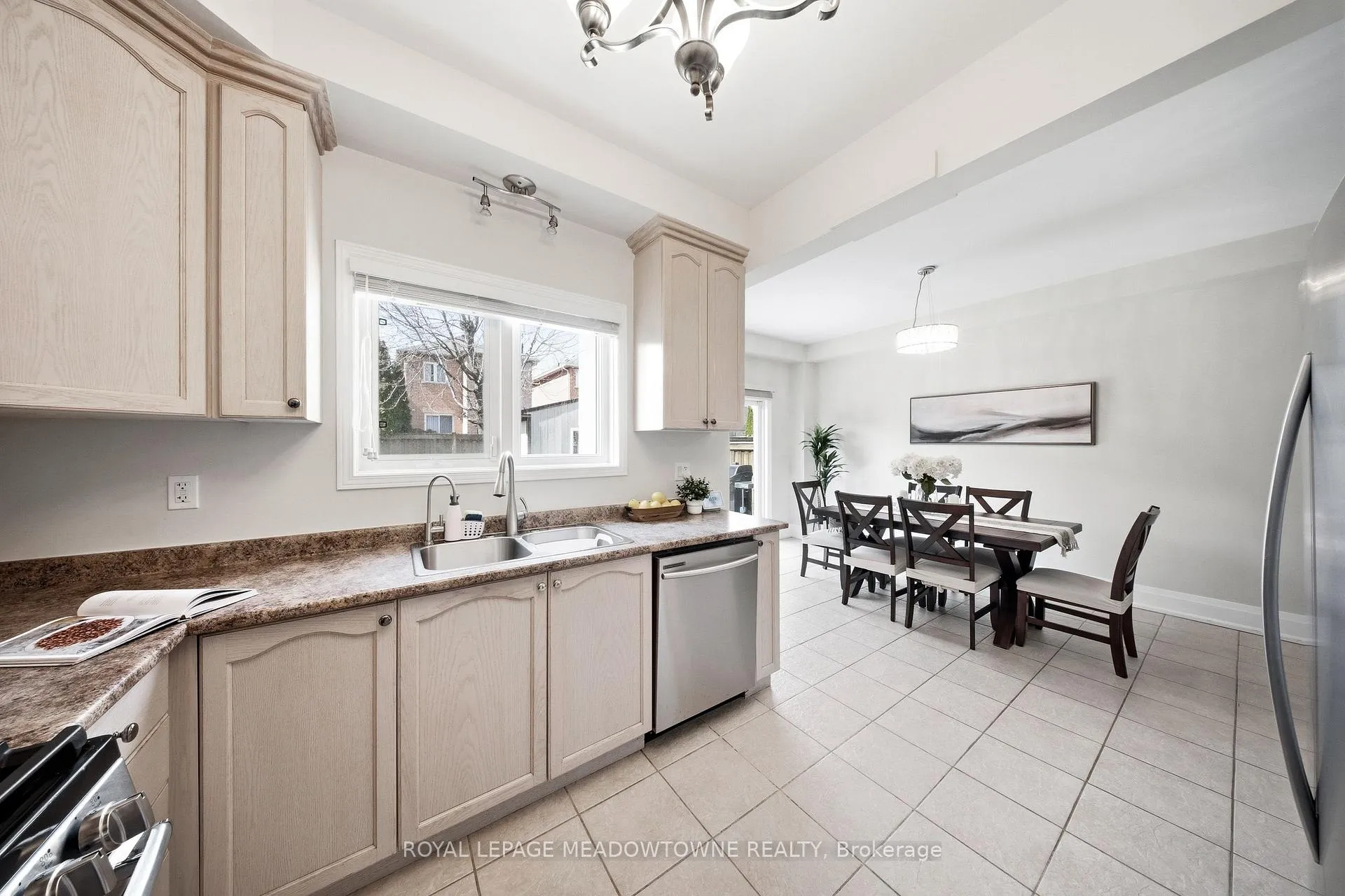 Photo 20 of 14 Eagleview Way, Halton Hills, Georgetown — HOMEH