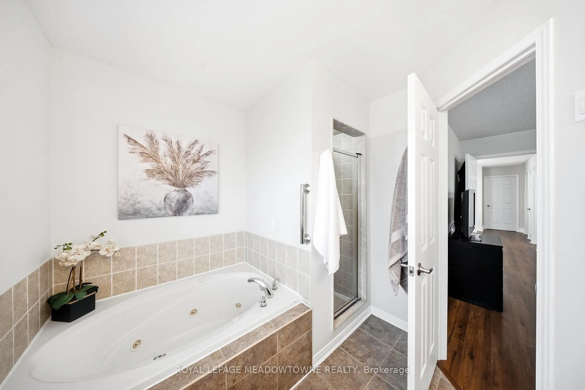 Photo 30 of 14 Eagleview Way, Halton Hills, Georgetown — HOMEH