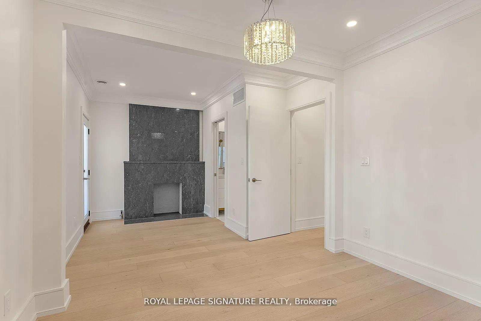 Photo 13 of 476 Briar Hill Avenue, Toronto, Lawrence Park South — HOMEH
