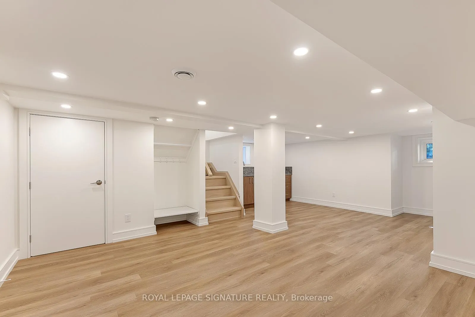 Photo 25 of 476 Briar Hill Avenue, Toronto, Lawrence Park South — HOMEH