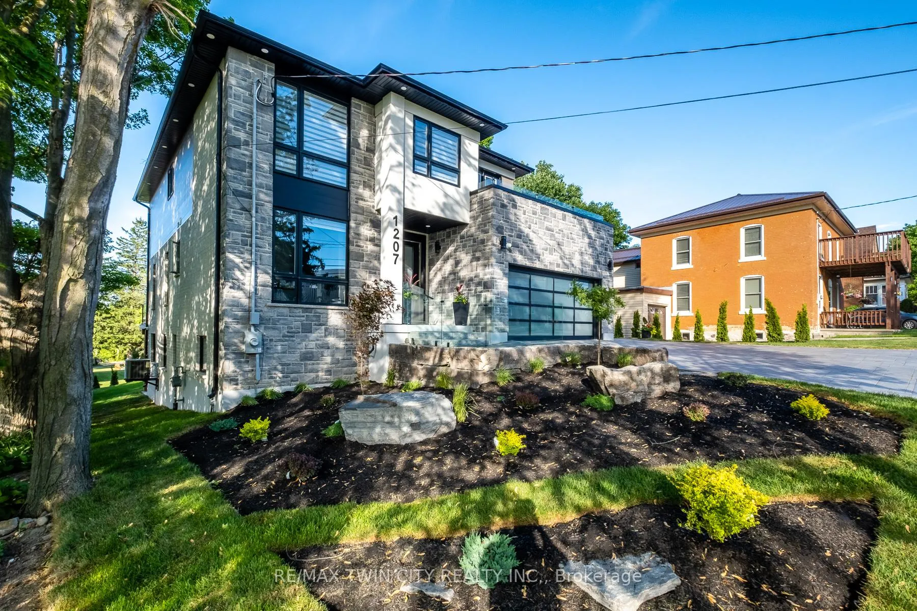 Photo 39 of 1207 Queen St Street N, Wilmot — HOMEH