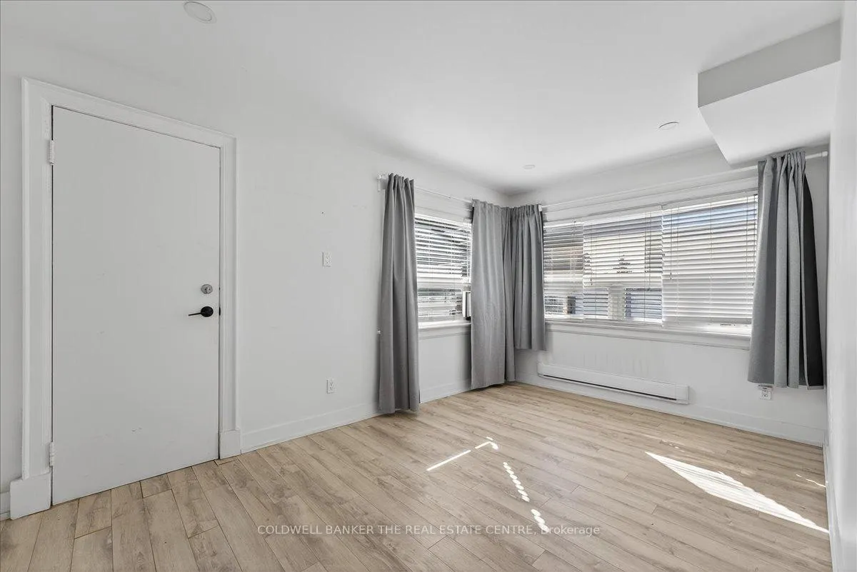 Photo 13 of 252 Soudan Avenue, Toronto, Mount Pleasant East — HOMEH